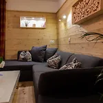Haus Alpenkoenig Stubaier Gletscher Apartamento *