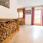 Haus Alpenkoenig Stubaier Gletscher
