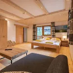 Haus Alpenkoenig Stubaier Gletscher Apartamento *