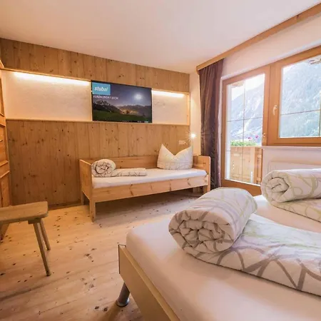 Haus Alpenkoenig Stubaier Gletscher *