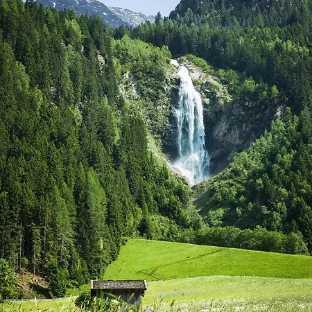Stubaier Gletscher Xl Residenz Haus Alpenkoenig Im Alpinen Charme Stubai Super Card Inklusive * نيوستيف ام ستوبيتا