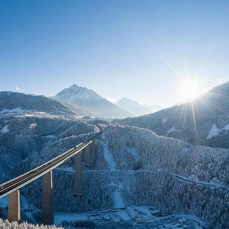 Stubaier Gletscher Xl Residenz Haus Alpenkoenig Im Alpinen Charme Stubai Super Card Inklusive Apartmán *