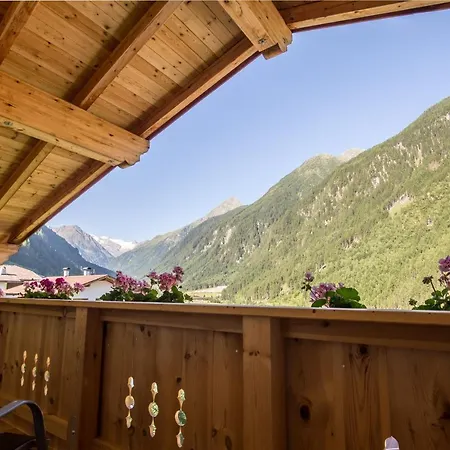 Stubaier Gletscher Xl Residenz Haus Alpenkoenig Im Alpinen Charme Stubai Super Card Inklusive