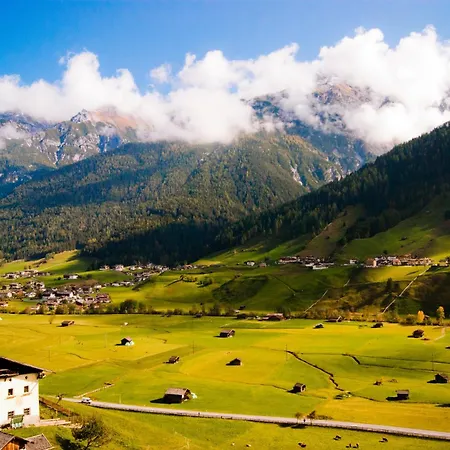 Stubaier Gletscher Xl Residenz Haus Alpenkoenig Im Alpinen Charme Stubai Super Card Inklusive