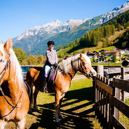 Stubaier Gletscher Xl Residenz Haus Alpenkoenig Im Alpinen Charme Stubai Super Card Inklusive Neustift im Stubaital