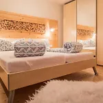 Апартаменты Haus Alpenkoenig Stubaier Gletscher *