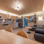 Haus Alpenkoenig Stubaier Gletscher *